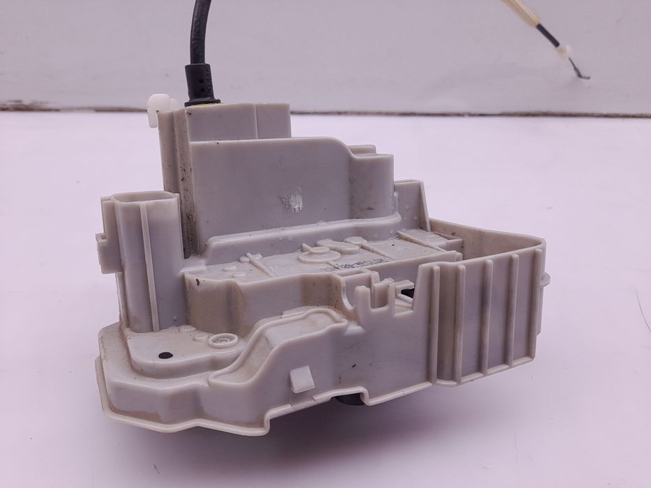 Fechadura / fecho porta trás direito LANCIA Delta III (844_)