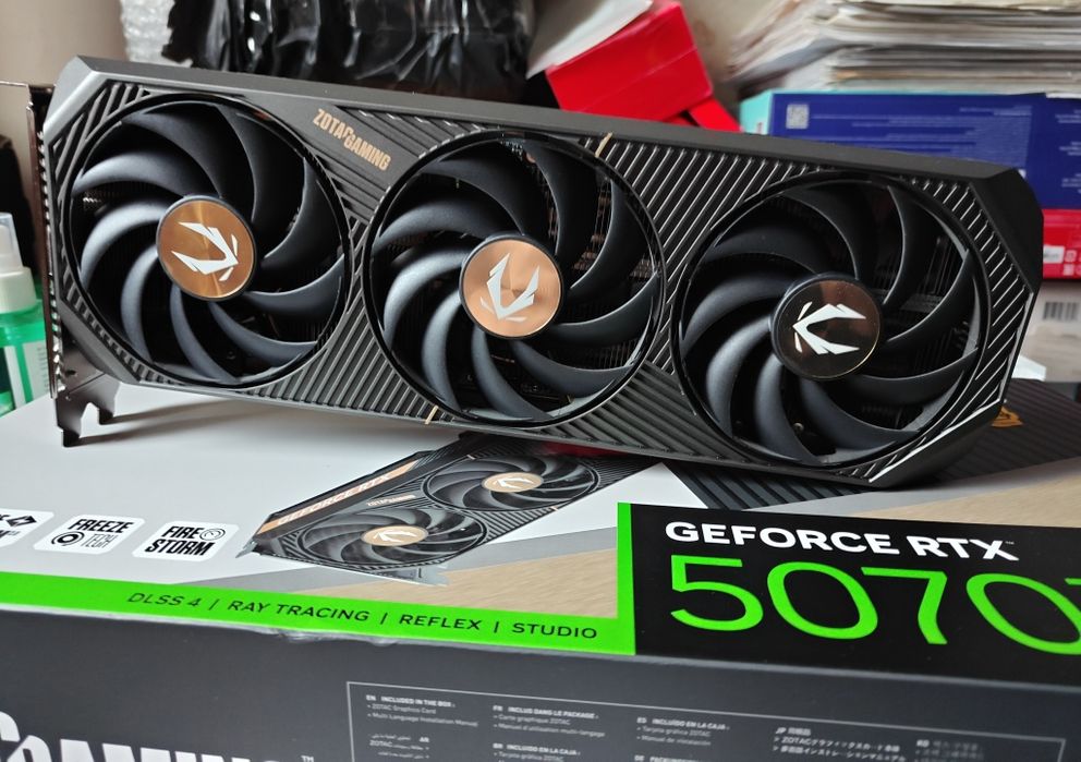 Відеокарта Zotac GAMING GeForce RTX 5070 Ti SOLID SFF
