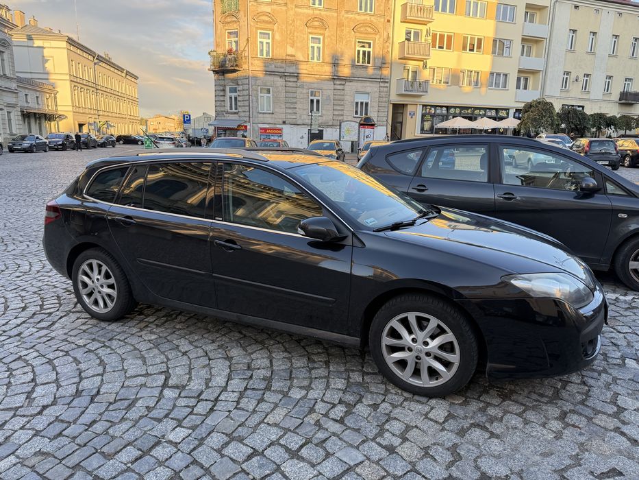 Renault Laguna 2.0 dci автомат 4control