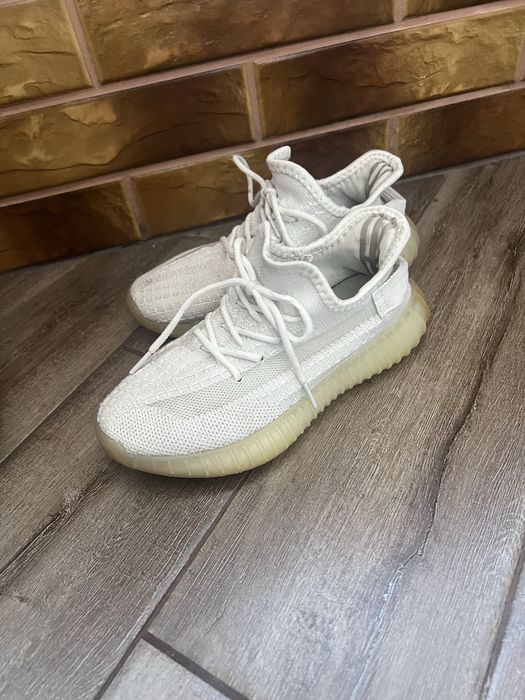 Кросіки. Ізіки. Комфортні , зручні