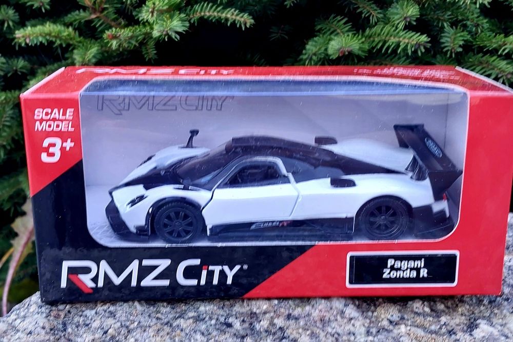 Kolekcja Daffi - Pagani Zonda R - mega