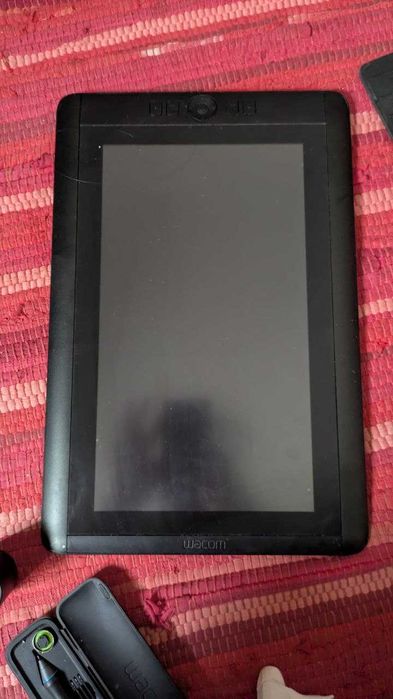 Cintiq 13HD Creative Pen Display (PEÇAS)- TUDO FUNCIONA MENOS UM CABO