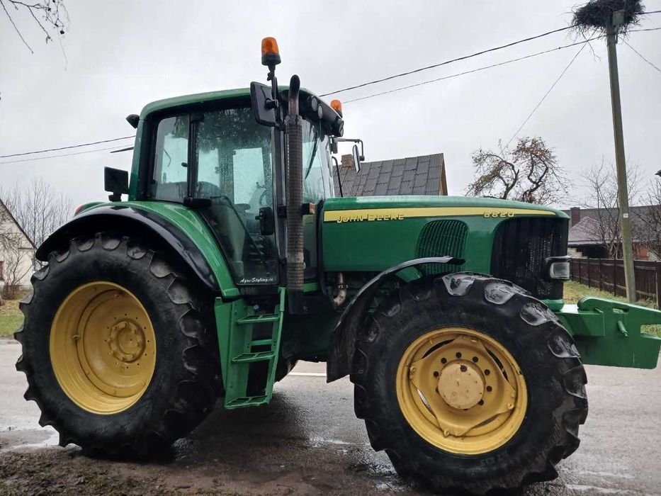 Trator John Deere 6820, PQ - COMO NOVO