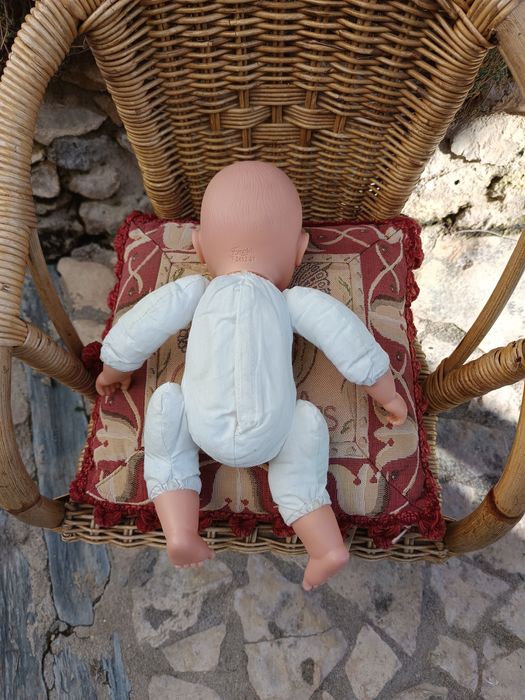 Boneca vintage Famosa  numerada:T-2492-07