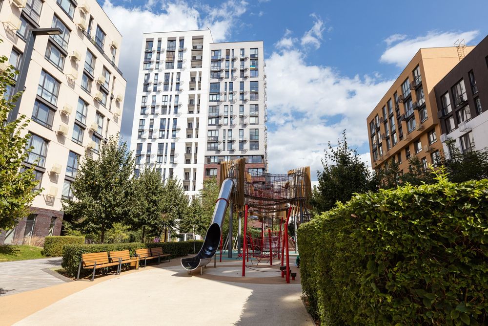 Подобово нова квартира у "Файна Таун". Салютна, Нивки, Щербаківського