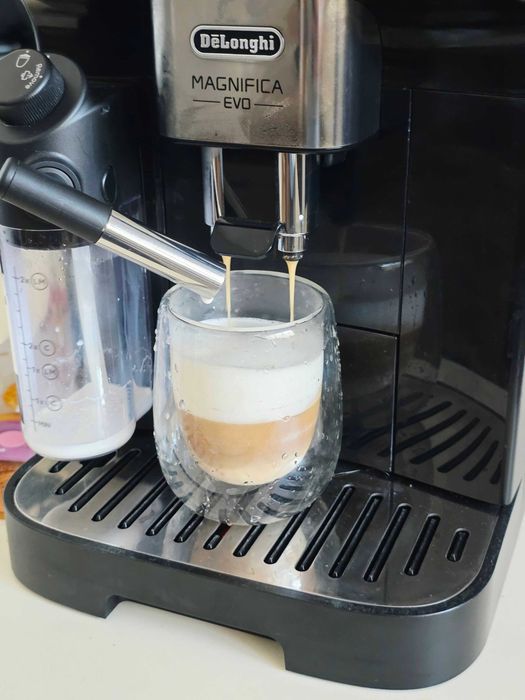 Кавомашина DeLonghi ECAM 290.61 Magnifica Evo