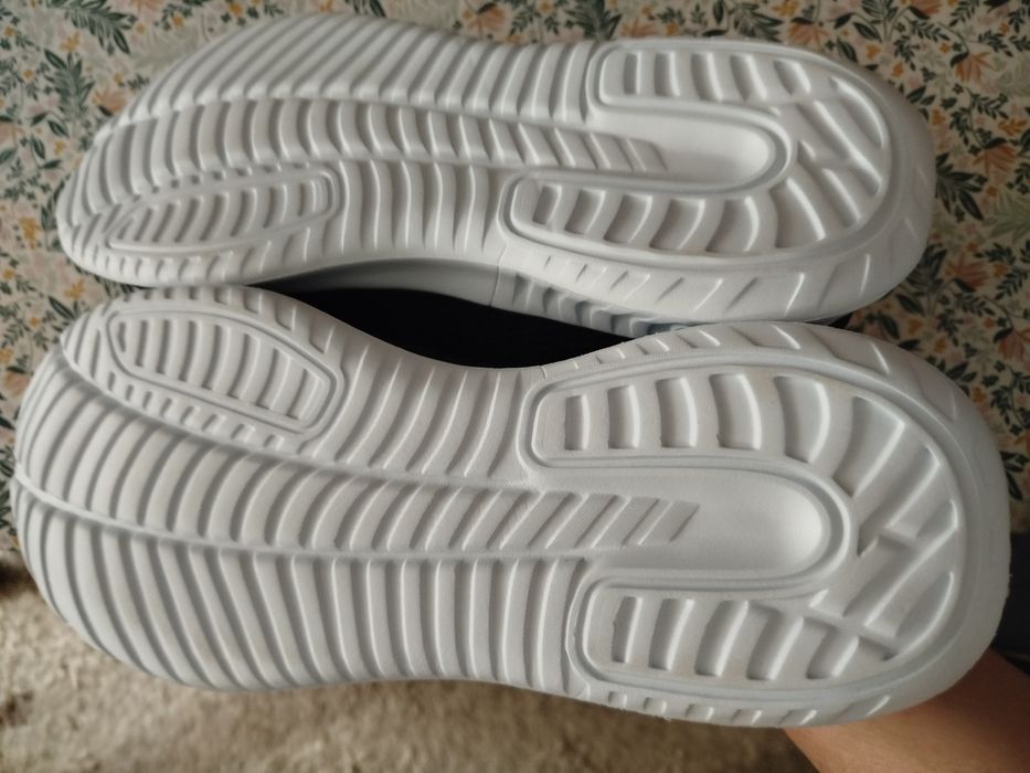 Buty sportowe męskie rozmiar 45 Nowe