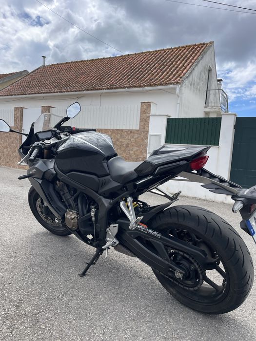 Honda CBR650R 2021 (70kw - 95cv)