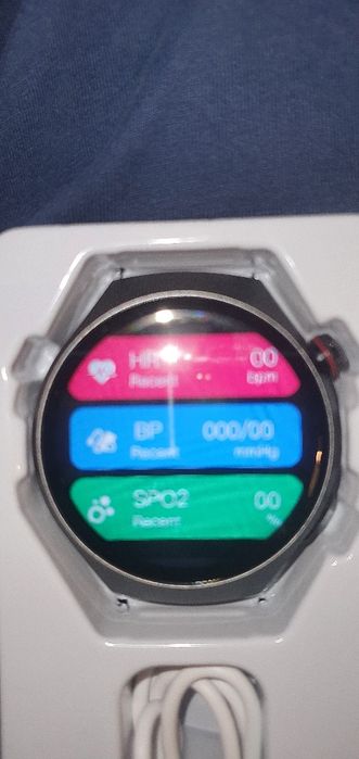 Smartwatch męski model 2025 NFC