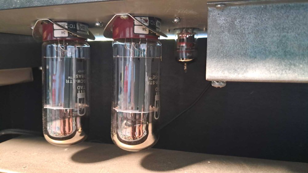 Amplificador a válvulas Engl e Bugera 6260