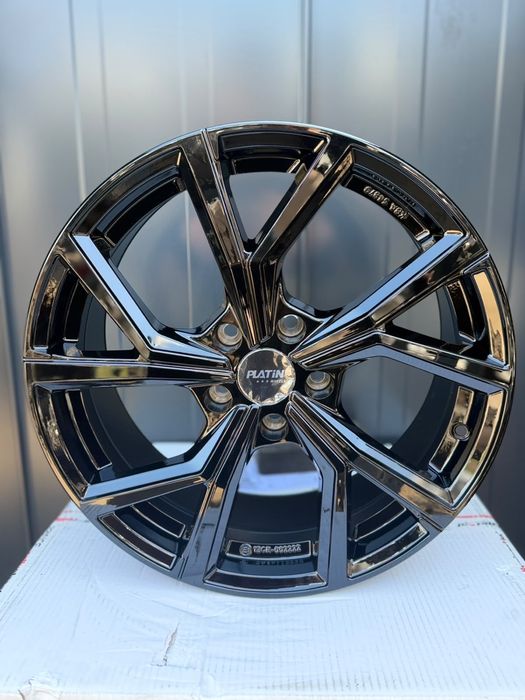 18 Felgi 5x114,3 ET40 PLATIN P115 Dacia Renault Nissan