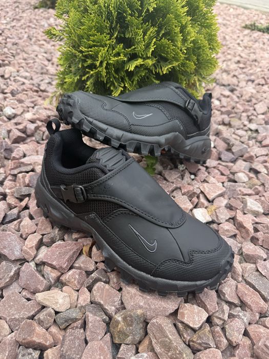 Кросівки, Nike ACG
