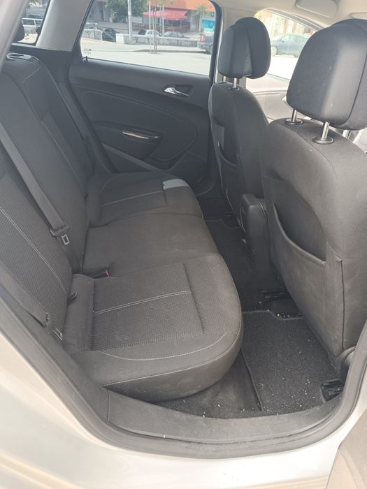 Opel Astra — fotografia 11