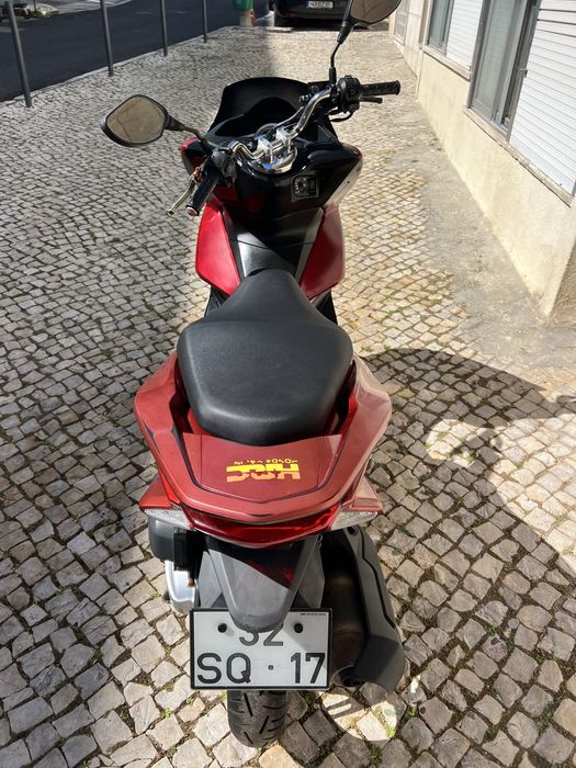 PCX HONDA 125cc vermelha
