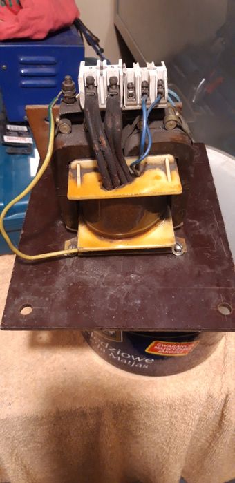 Zasilacz transformatorowy 7V