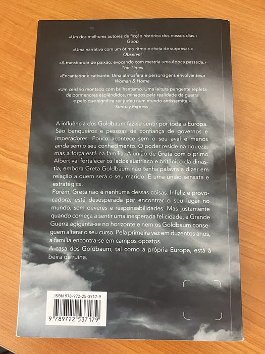 Livro “Linhagem de Ouro” de Natasha Solomon