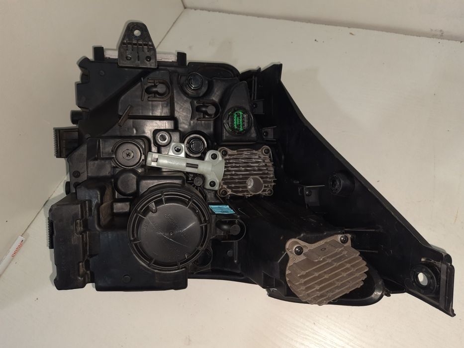 Фара Hyundai Santa Fe 2022 правая Led ДХО USA