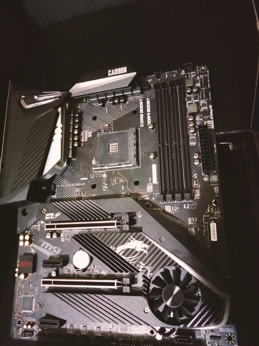 Материнская плата MSI MPG X570 Gaming Pro Carbon WIFI