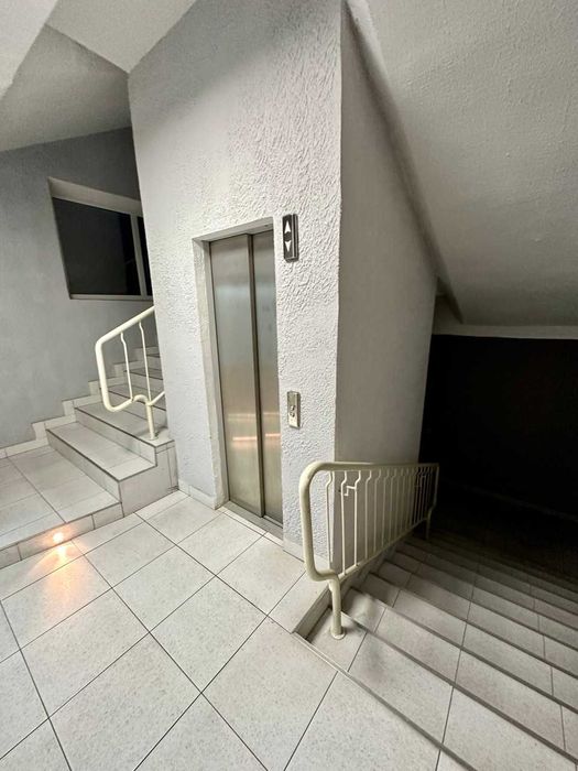 Офісний блок в БЦ, 14 кабінетів, 580 м.кв., генератор, М Дорогожичи