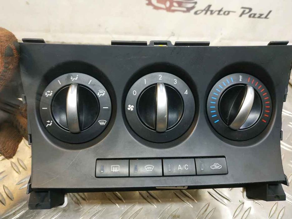 Mazda 3 BL 09-13 блок керування обігрівачeм  EL5642 BCD161190F