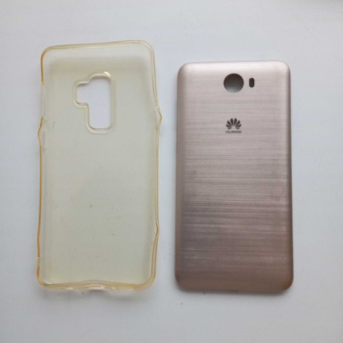 Задняя крышка смартфона Huawei