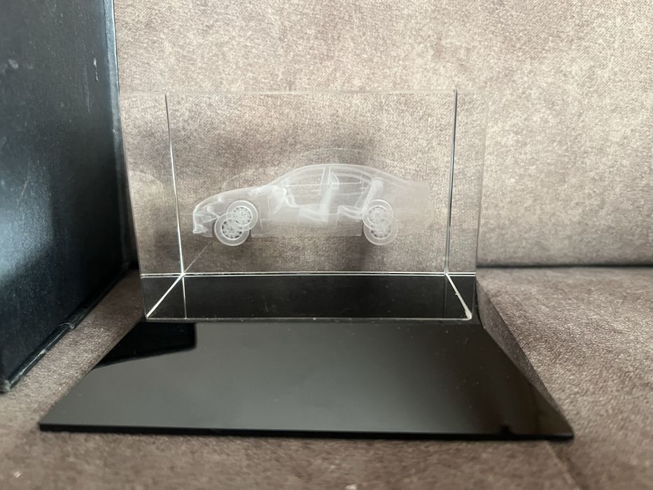 Lexus Szklana Kostka Z Laserowym Grawerem Samochodu Lexus