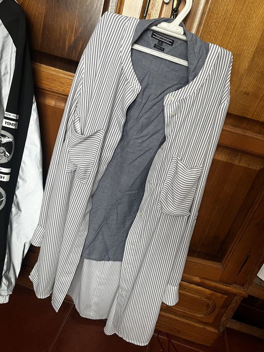 Camisa riscara da H&M