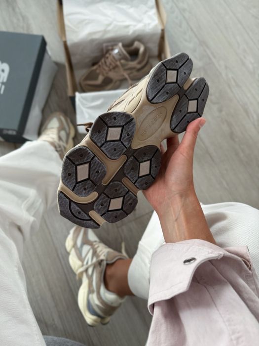 Buty New Balance 9060 Mushroom Brown