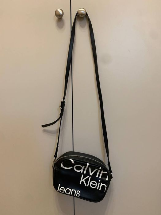 Продам сумочку Calvin Klein Jeans дуже крута