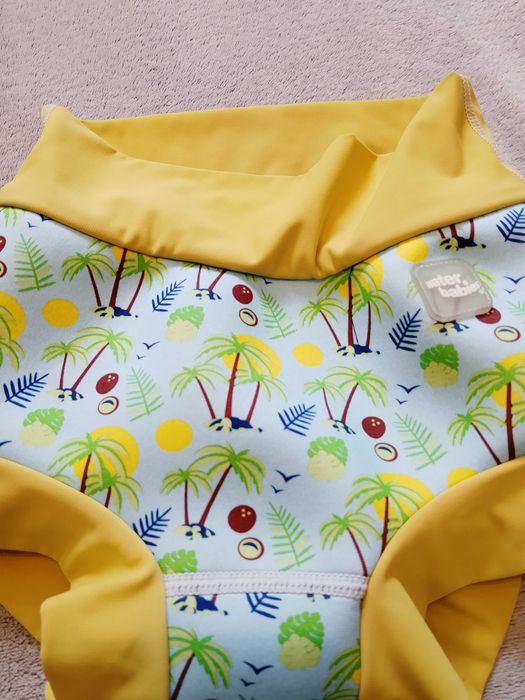 Kąpielówki Water Babies neoprenowe na 4 - 5 lat roz. 104 - 110.