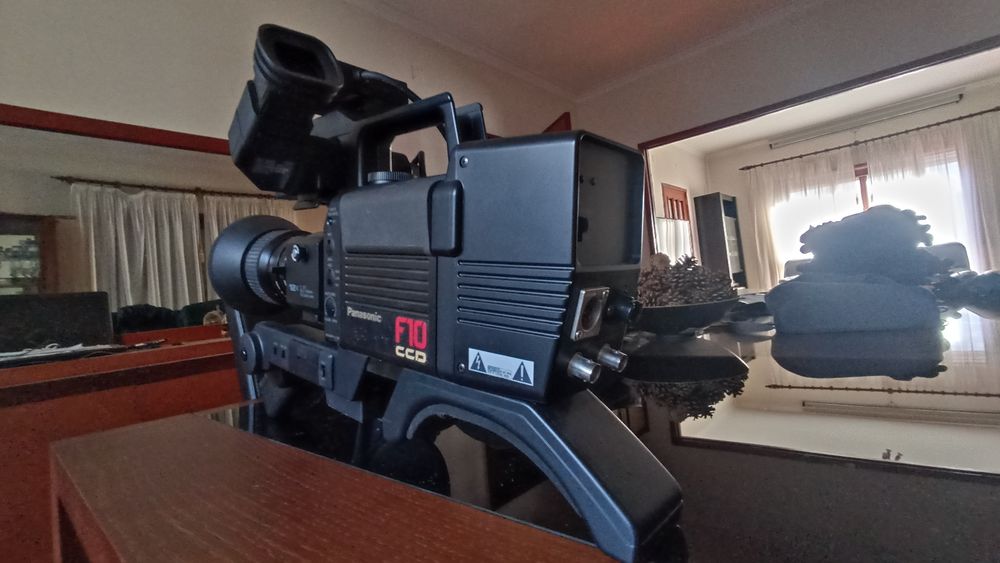 Câmera Panasonic F 10