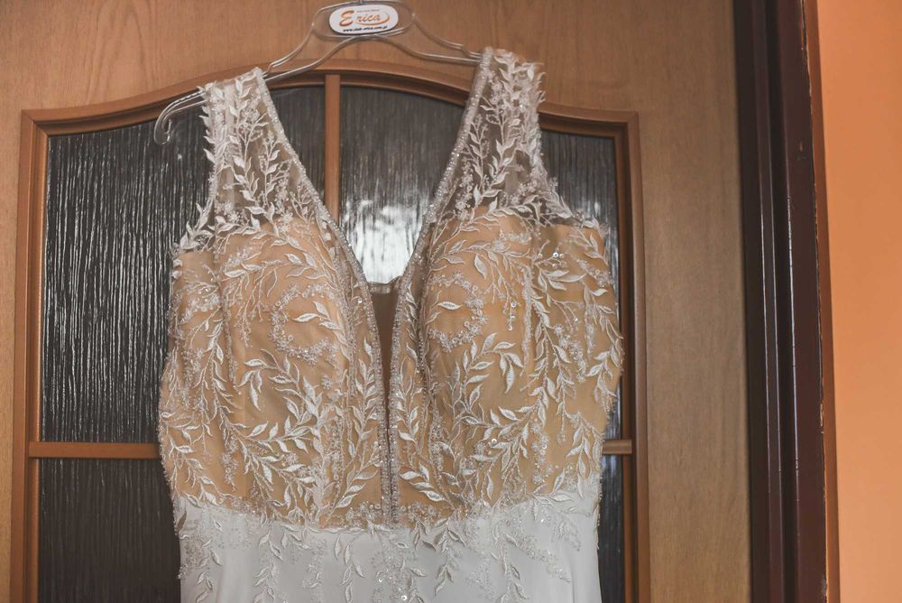 Suknia slubna ciążowa