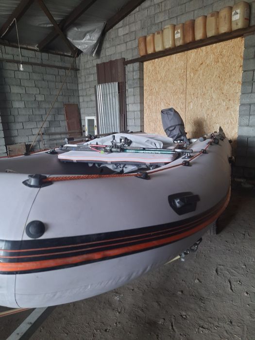 Лодка Колібрі DSL450