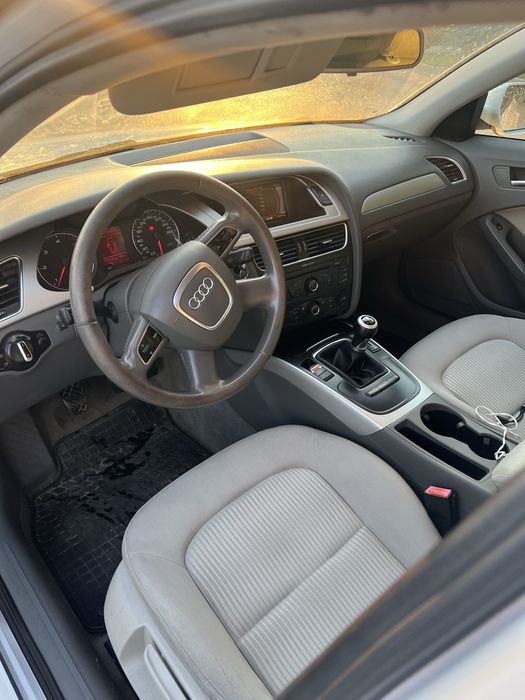 Audi A4B8 prywatne-2010rok