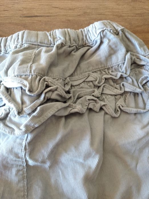 Spodenki z falbankami