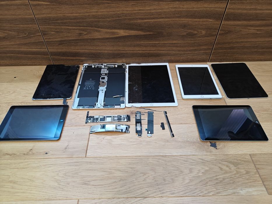 Uszkodzone iPad A1954 A1980 A1652