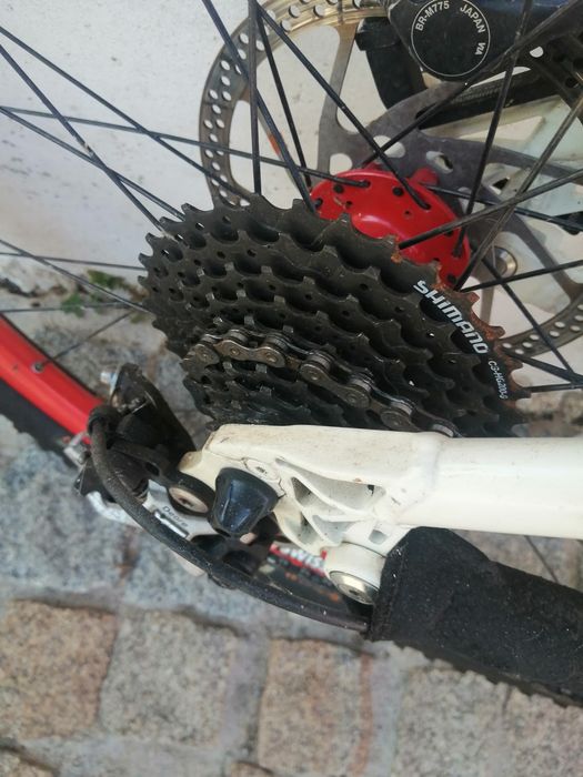 Bicicleta KTM Muitos Extras