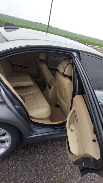 Продам bmw 328i ресть е90