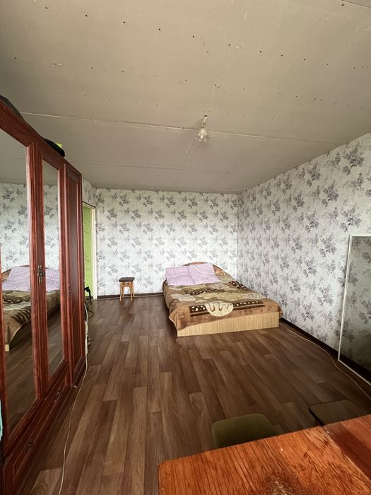 Ексклюзив.Продам простору 1шку з індивідуальним опаленням в Узині