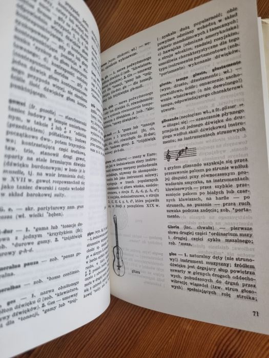 Książka słowniczek  muzyczny