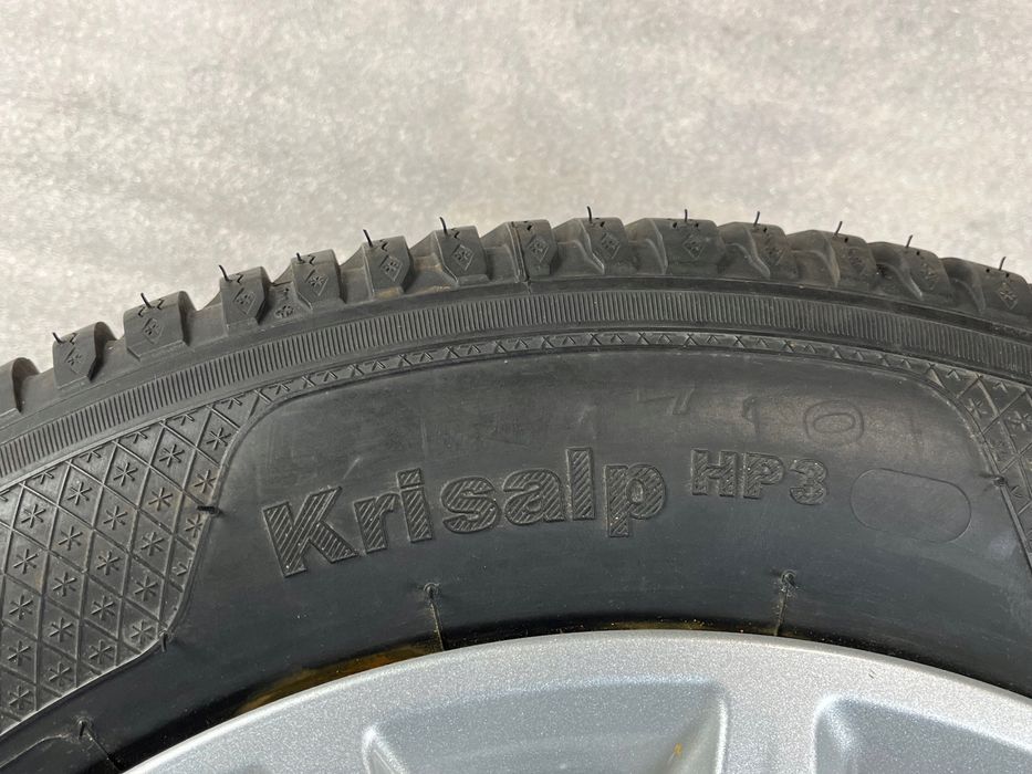 Opony zimowe 195/60/15 Kleber krisalp hp3 195/60r15 2x 6,7 -7,8mm 2x 6-7mm