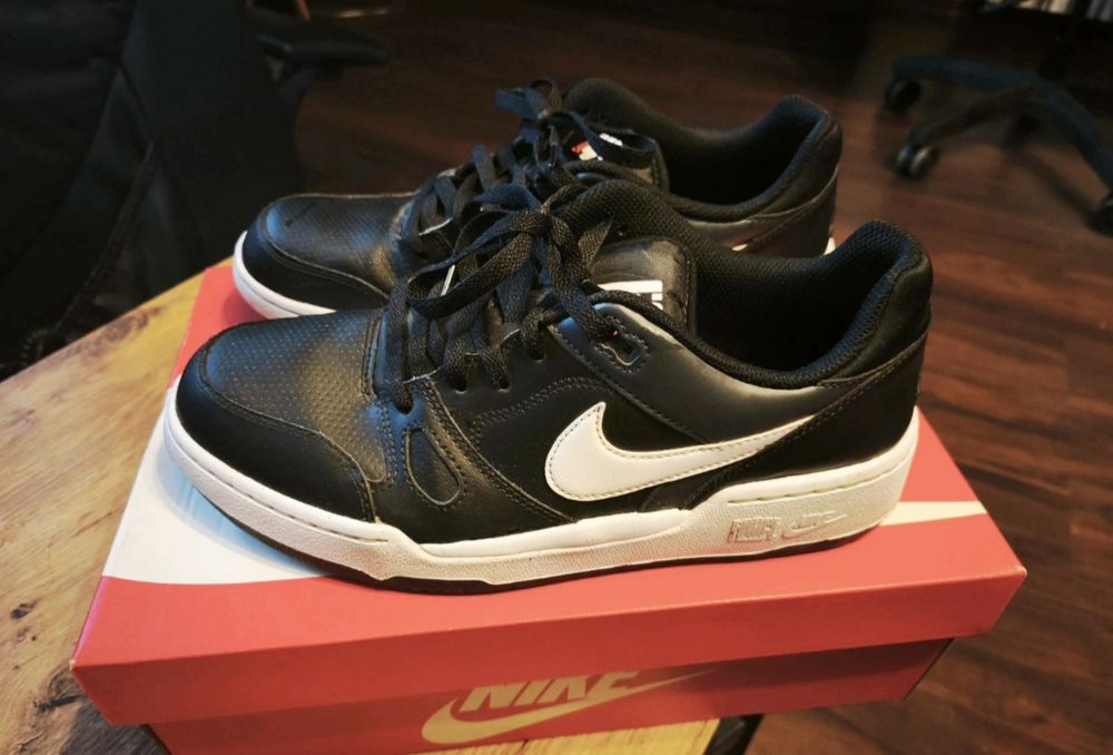 Nike Full Force LO 42.5