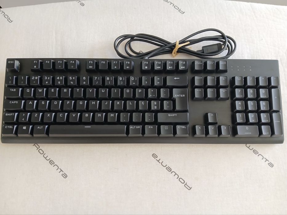 Teclado gamer mecânico CORSAIR K60 RGB Pro Low Profile (Ler Descrição)