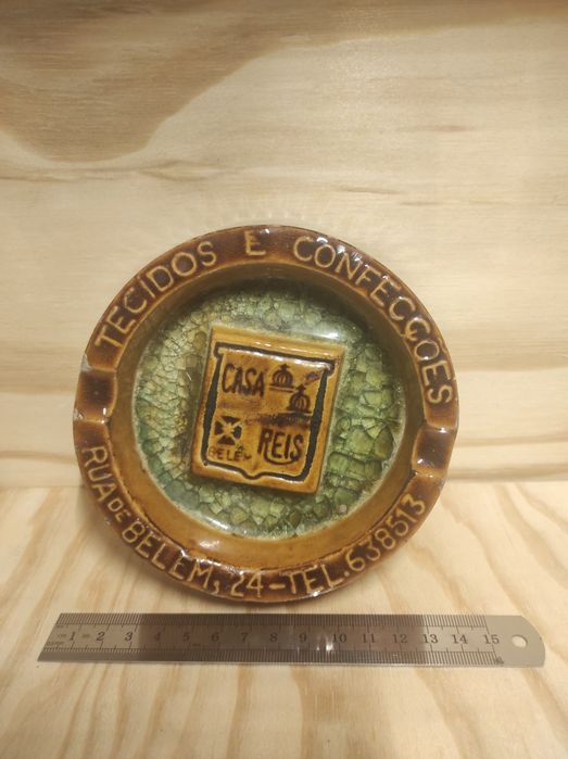 Cinzeiro cerâmica vidrado Casa Reis Belém, Lisboa