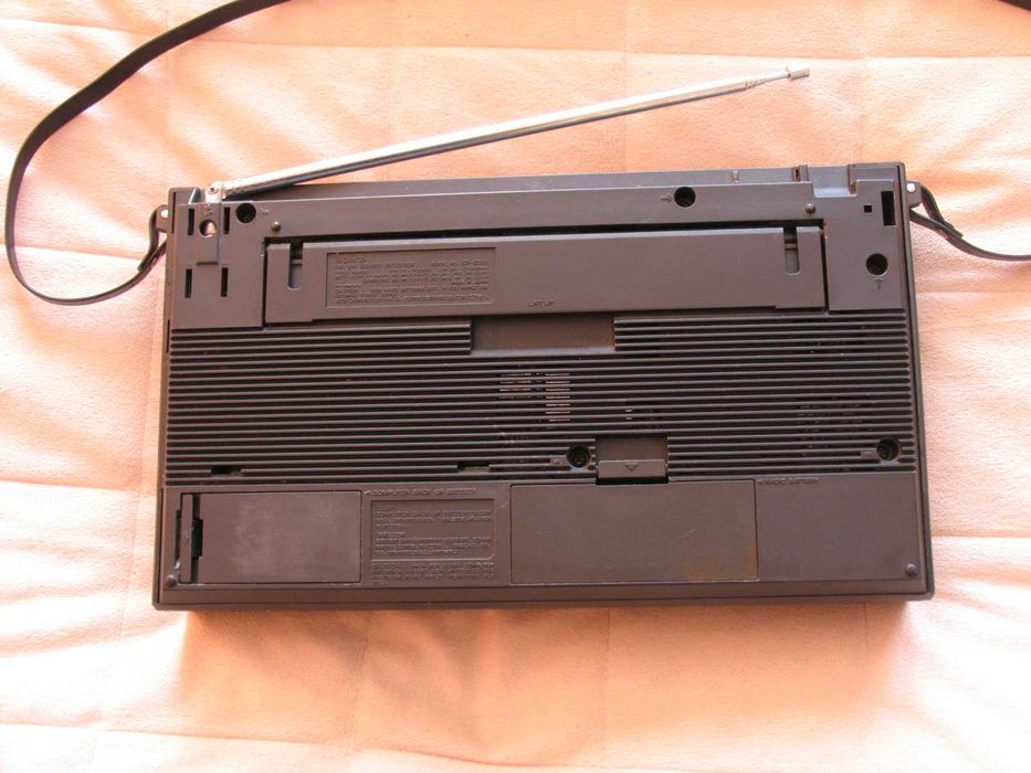 Radio Sony ICF-2001