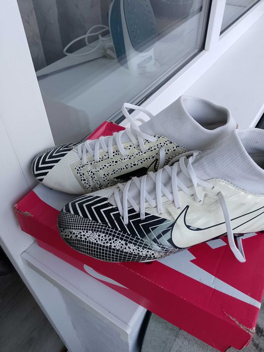 Буци найк оригінал