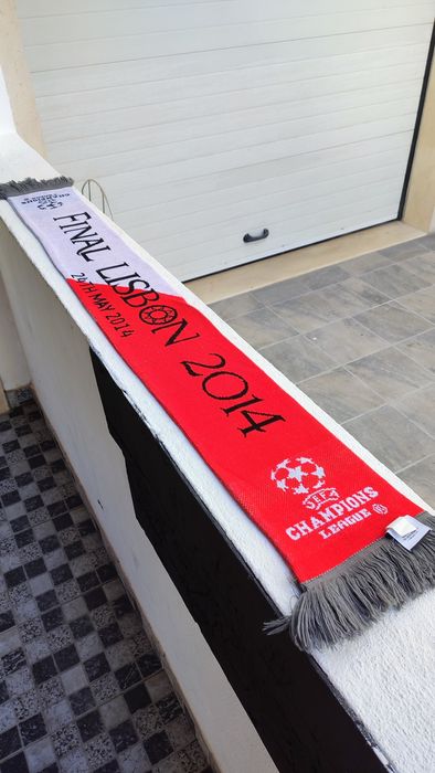 Cachecol (Final Champions 2014)