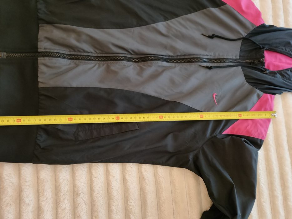 Kurtka wiatrówka Nike 158