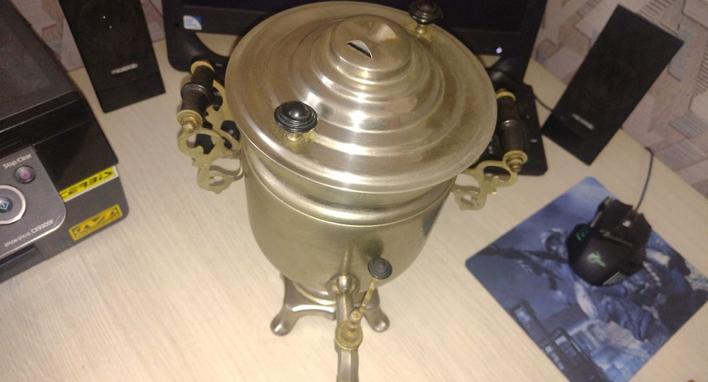 Самовар 1984 року