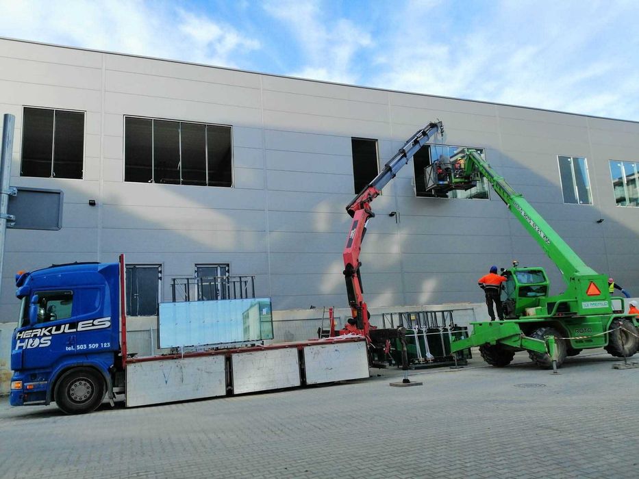 Transport HDS, Załadunek, Rozładunek, dźwig, żuraw, 6,6t, wysięg 18,9m